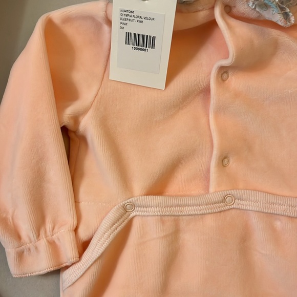 NWT Chantal Marie pink velour sleep suit size 3 m - Picture 3 of 5